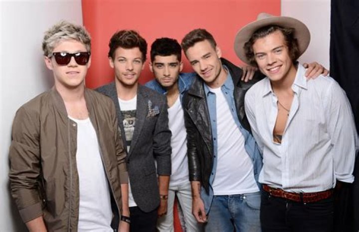 Are any of the 1d members married?