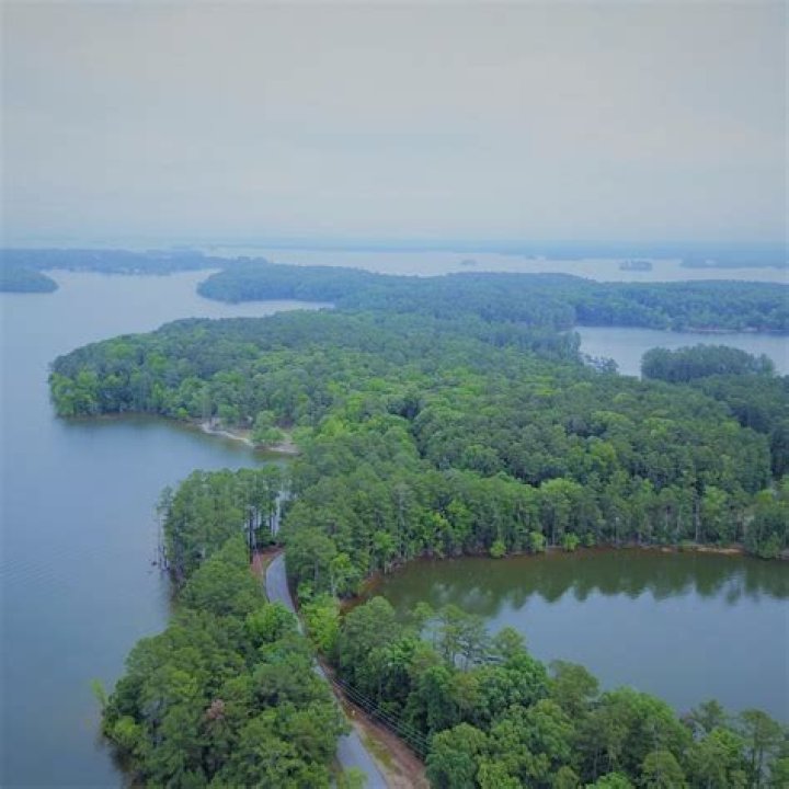 Can you swim at dreher island?