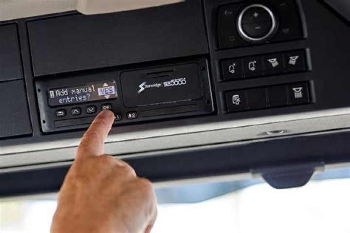 Do minibuses need tachographs?