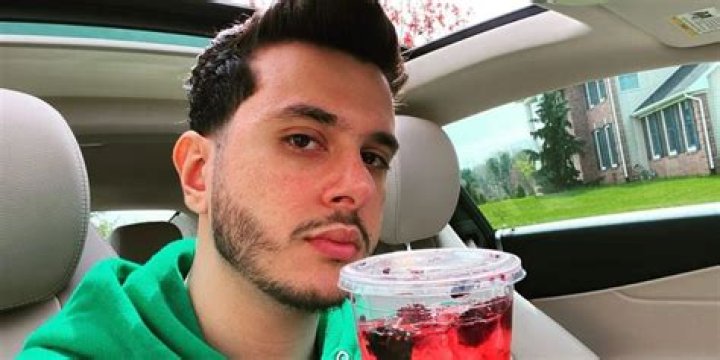 How tall is ramee?
