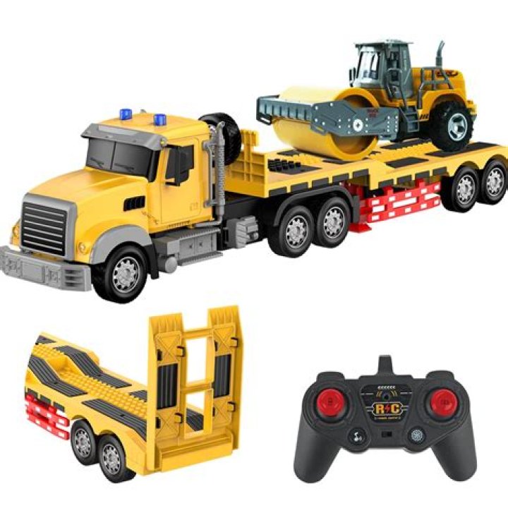 Is mi truck builder remote controlled?