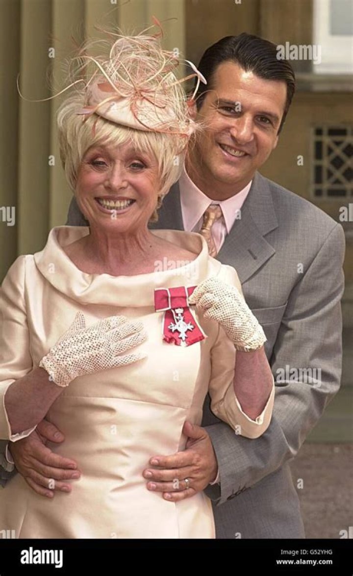 Was barbara windsor married to one of the krays?