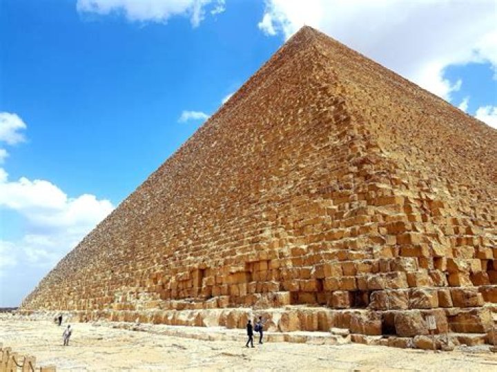 Was the great pyramid of giza?