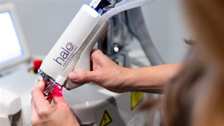 What does heliotherapy meaning?