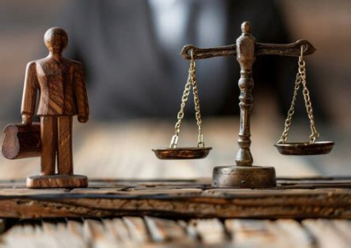 What is onus in law?