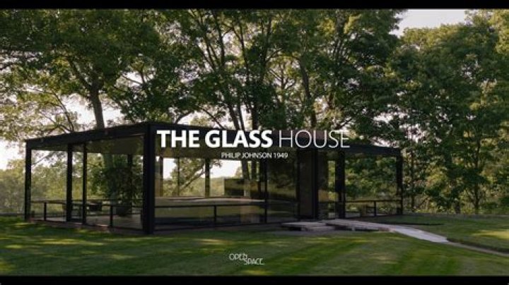 Whats the meaning of glasshouse?