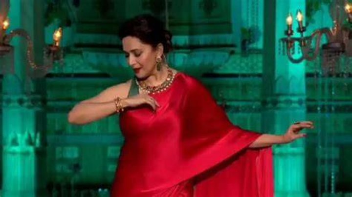 Where is madhuri dixit in dance deewane 3?