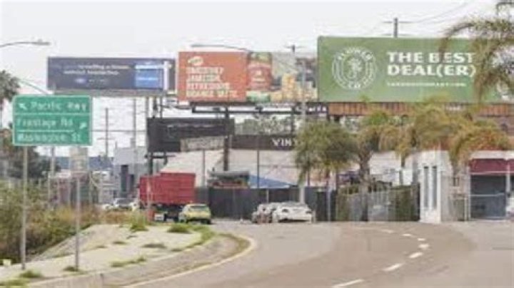 Which states ban billboards?