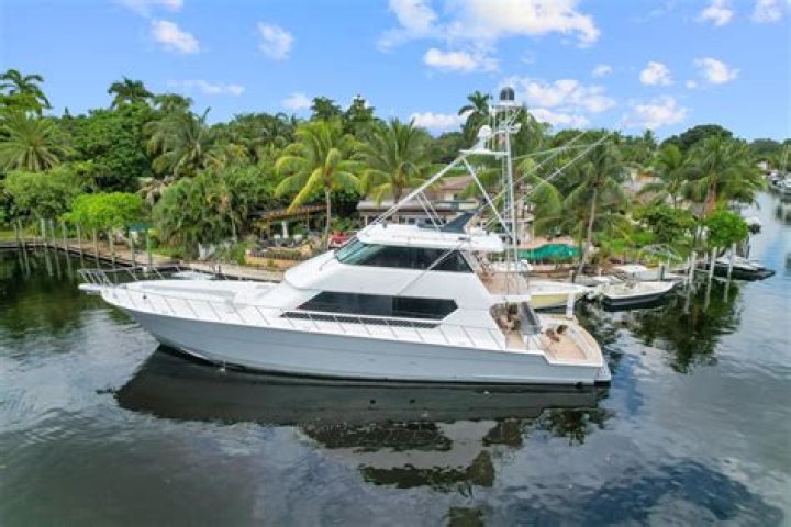 Who bought hatteras yachts?