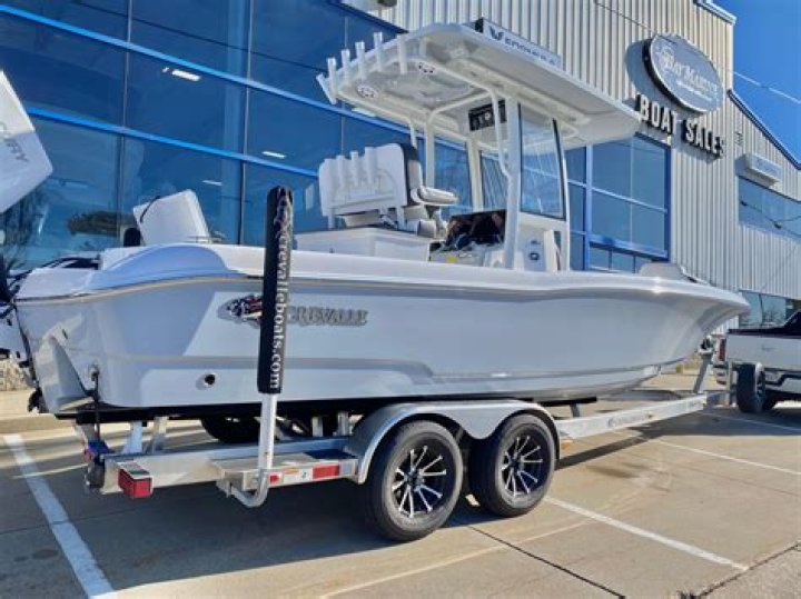 Who owns crevalle boats?