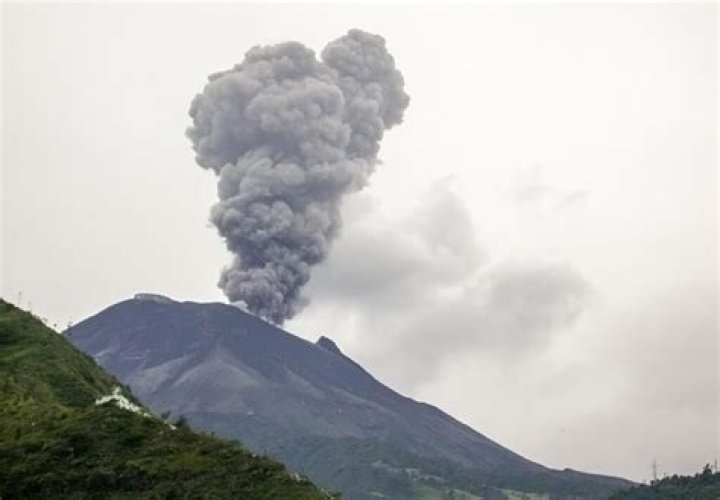 Why is vulcanian eruption?