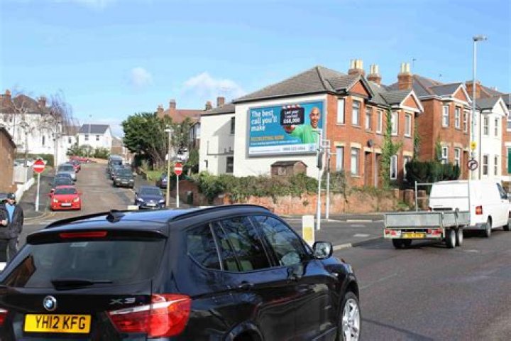Why use billboard advertising?