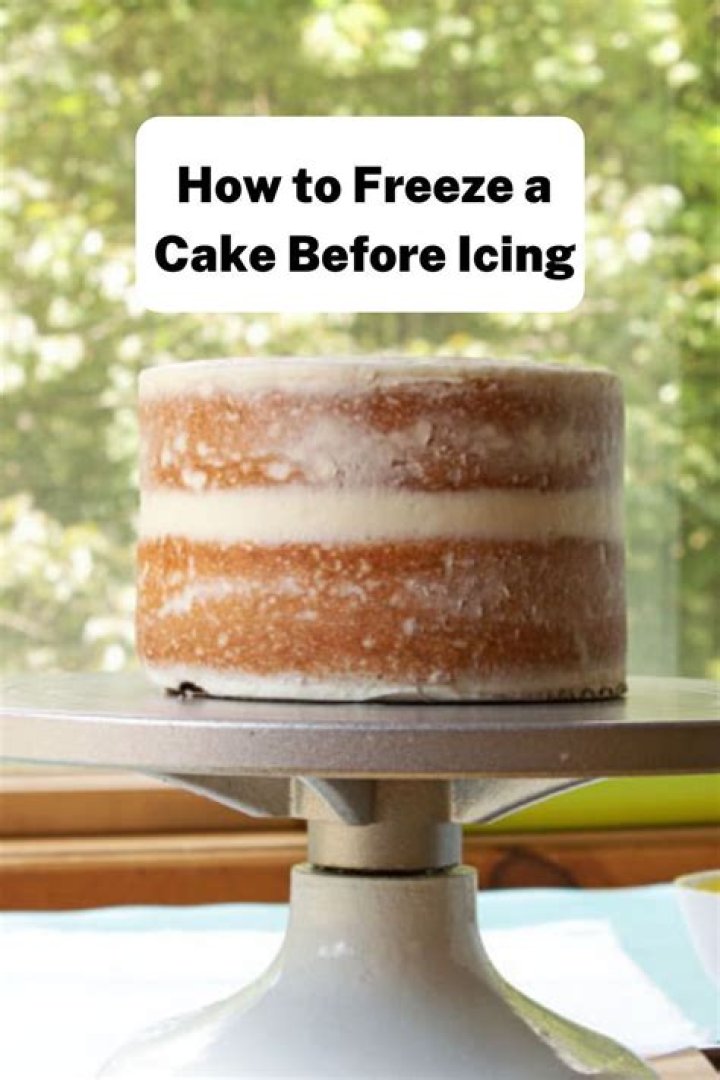 Will freezing a cake ruin it?